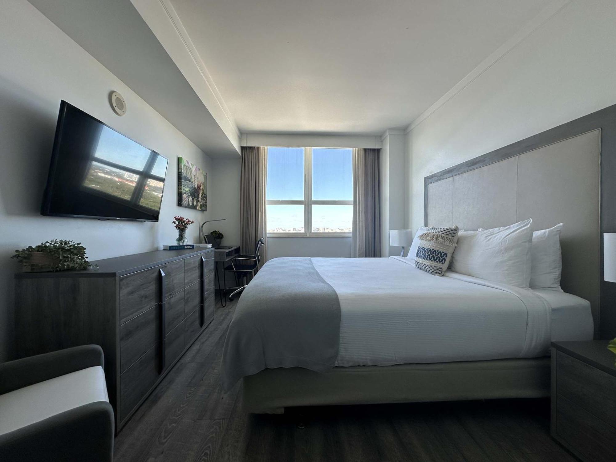 Mvr Boutique Living With Big Luxury Energy Miami